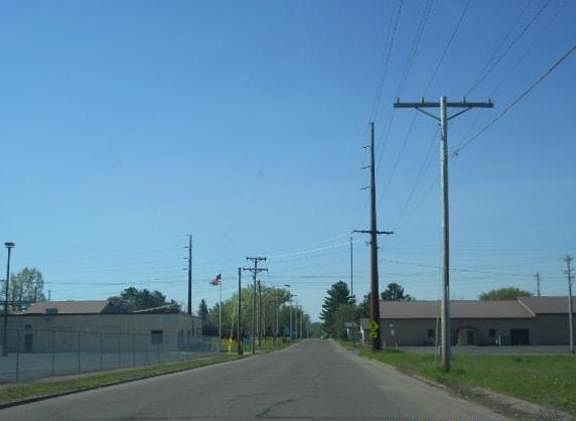 2nd image of 535 2nd St SE