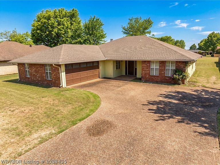 Listing photo 4