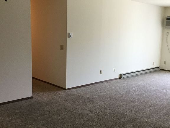 5th image of 7756 Carrington Dr APT F