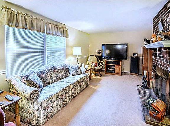 5th image of 502 Kandyce Dr