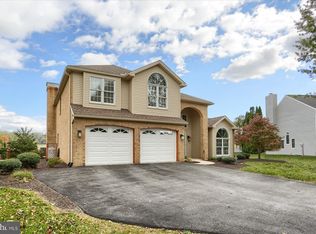 550 Indian Run Dr, Hummelstown, PA 17036