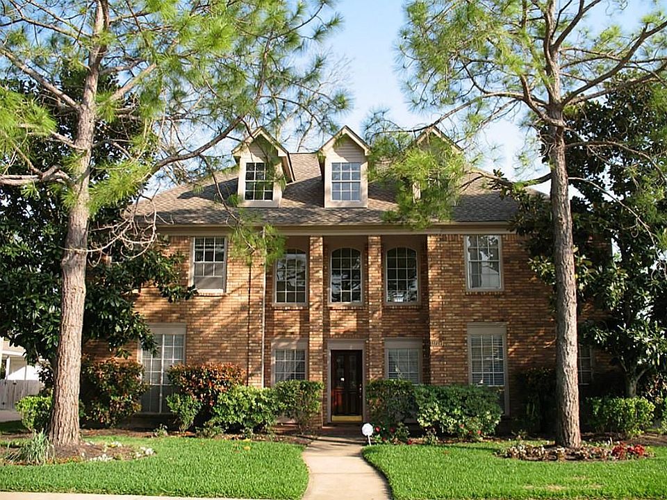 1st image of 3739 Stockbridge Dr