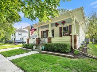 74 Smith St, Mount Clemens, MI 48043