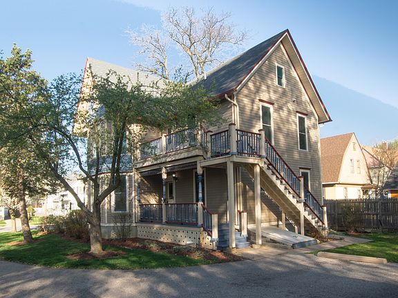 2nd image of 465 Saint Charles St #465