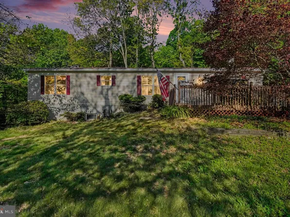 46 Pisgah Rst, Shermans Dale, PA 17090