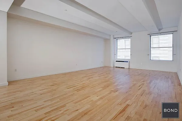 Sold by Bond New York | media 21