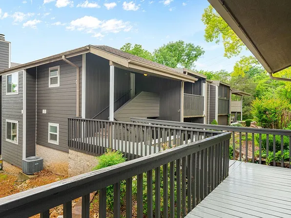 118 W Hensley St APT 1-D, Branson, MO 65616