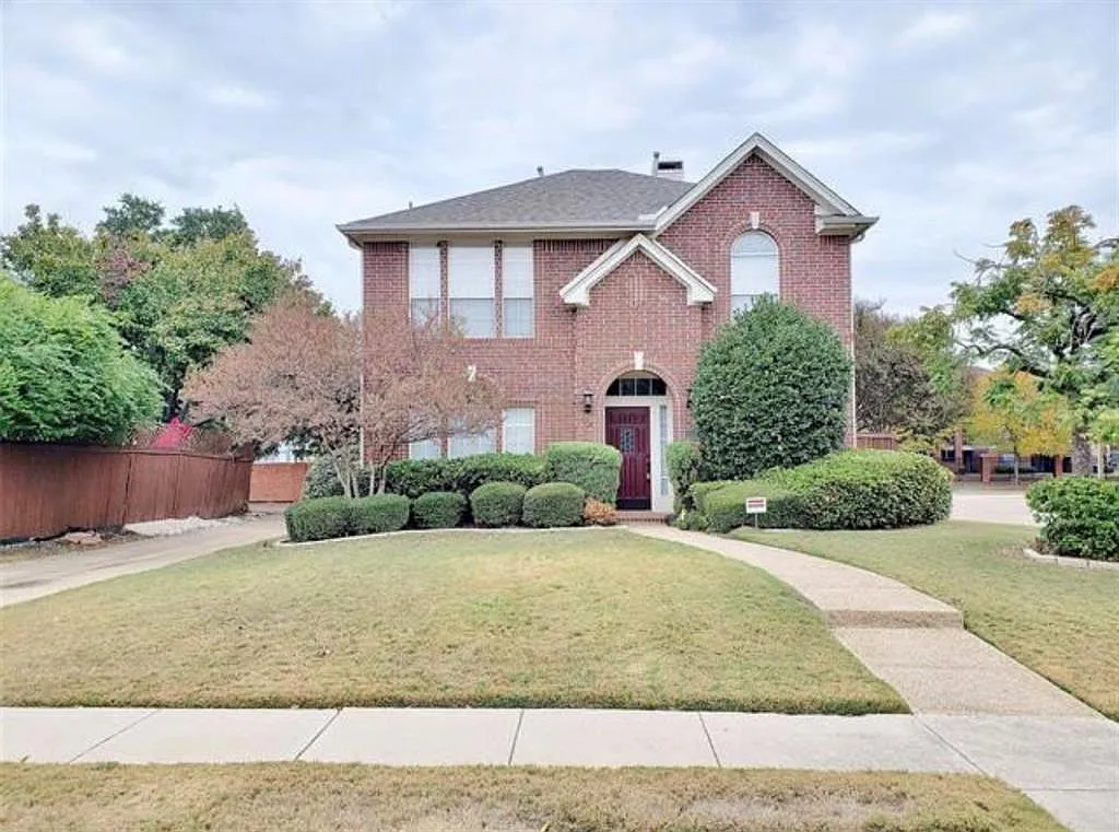 3 bed, 2.5 bath, 2044 sqft, $2,750 — Photo 1
