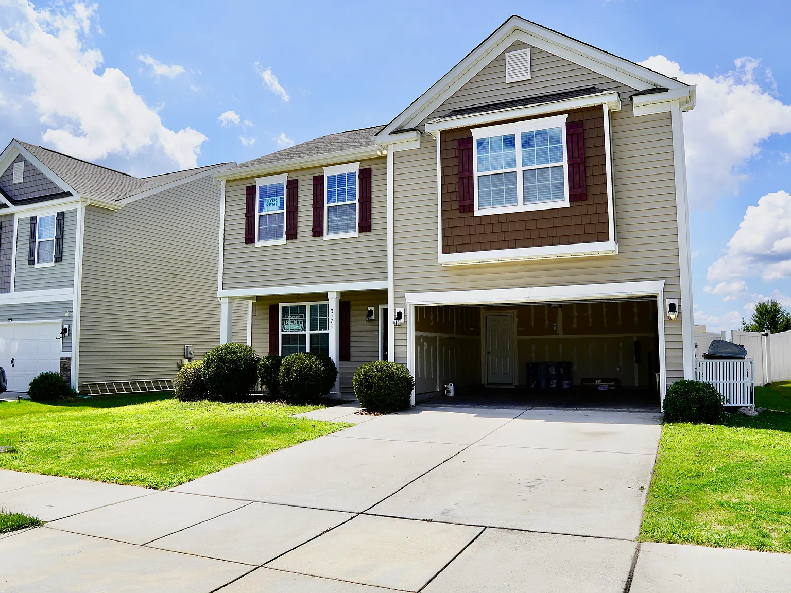 4 bed, 2.5 bath, 2207 sqft, $2,350 — Photo 2