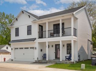 711 Maple Gate Ct, South Haven, MI 49090