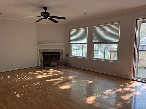 3rd image of 5705 Chapman Mill Dr APT 160