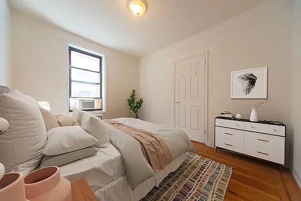 Rented by Platinum Properties | media 12