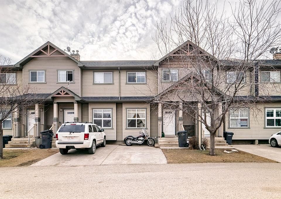 1st image of 111 E Ranch Ridge Mdw