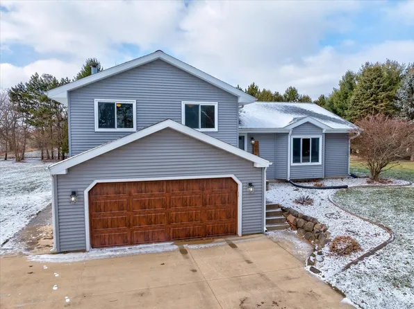 4285 Rutland Dunn Town Line Rd, Oregon, WI 53575