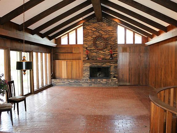 4th image of 2045 Quailwood Dr