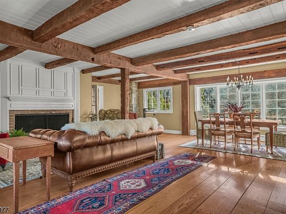 4th image of 154 ROCKAWAY ROAD