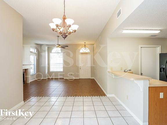 4th image of 1008 Vannessa Dr