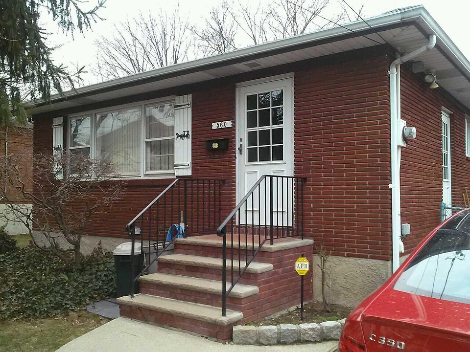 1st image of 560 Mosel Ave