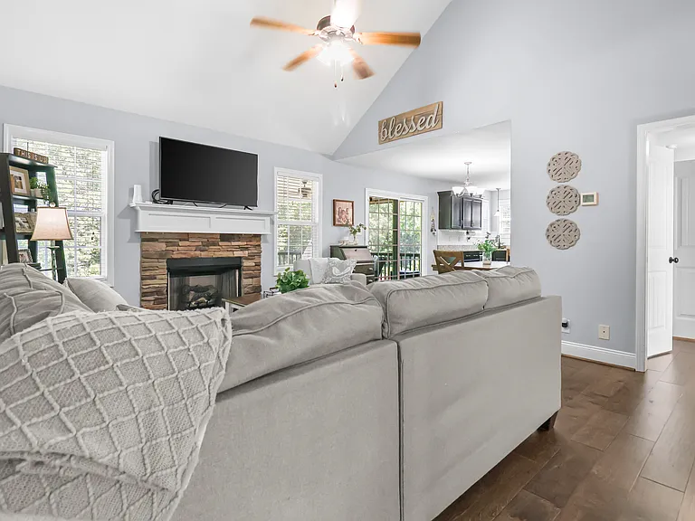 773 Banister Dr — Photo 11