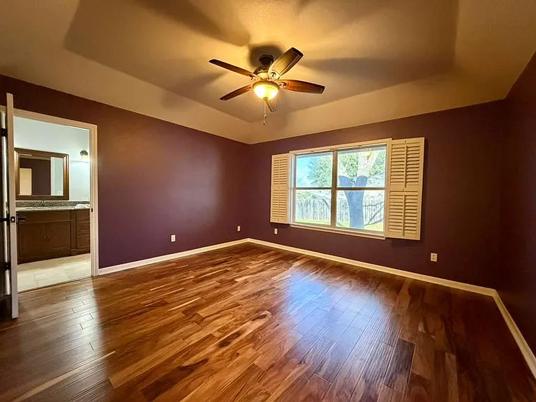1213 Camellia Ln — Photo 10