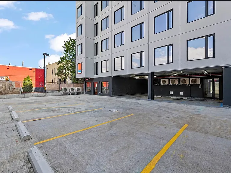 833 Maple St #5C — Photo 9