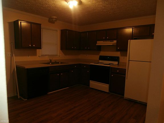 1024 Scarlett - Kitchen