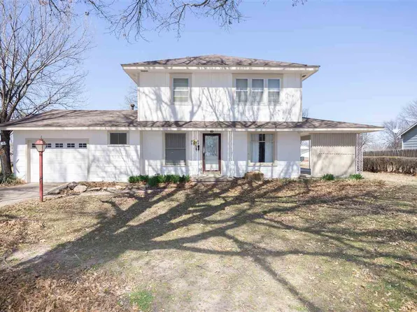 808 W 9th St, Newkirk, OK 74647