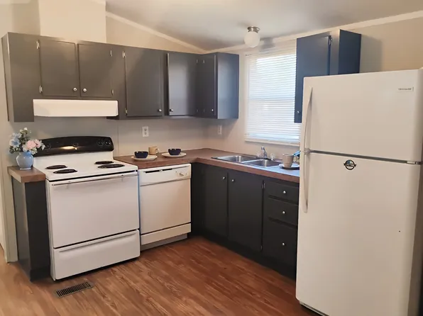 100 Arkansas St, Lawrence, KS