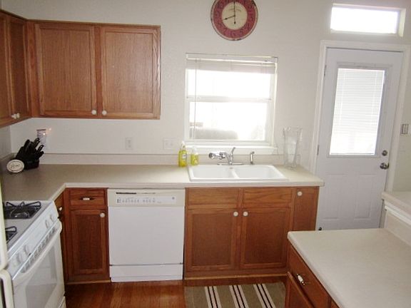 3rd image of 6059 Negley Unit B