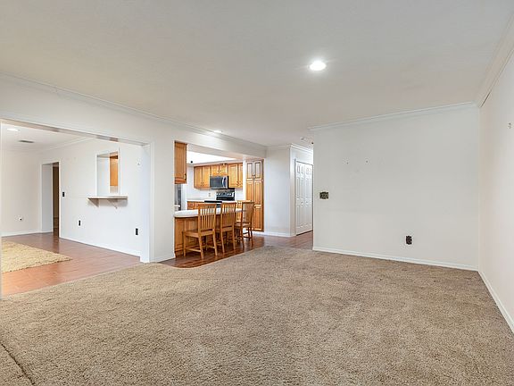 5th image of 119 Dellwood Dr