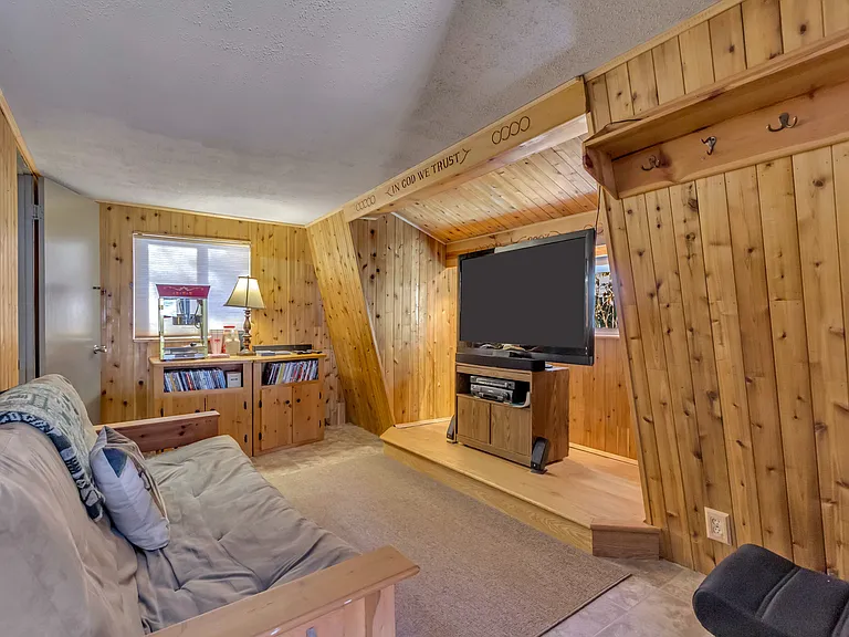 2607 N Viking Dr — Photo 21