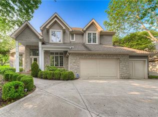 10770 Cedar Niles Cir, Olathe, KS 66061