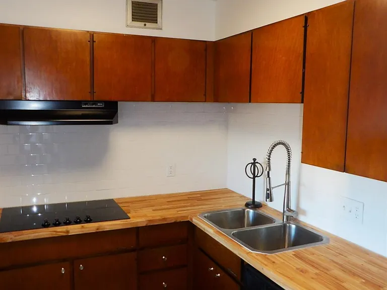 810 Matson Pl #703 — Photo 15