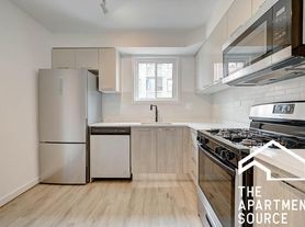 7621 N Sheridan Rd