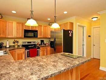 5th image of 277 Helena Ln