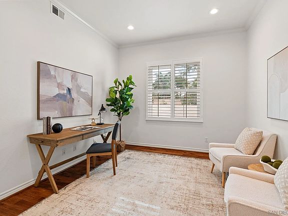 3rd image of 8031 Sitio Caucho