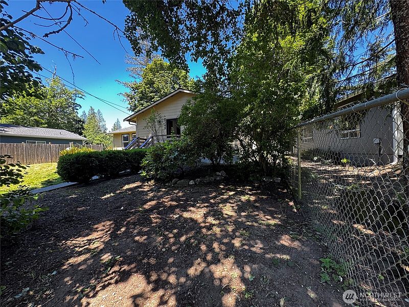 4th image of 4342 Herring Street