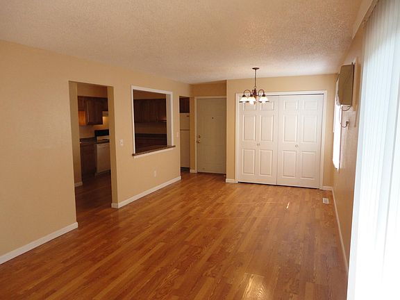 2nd image of 942 Wescott Trl APT 104