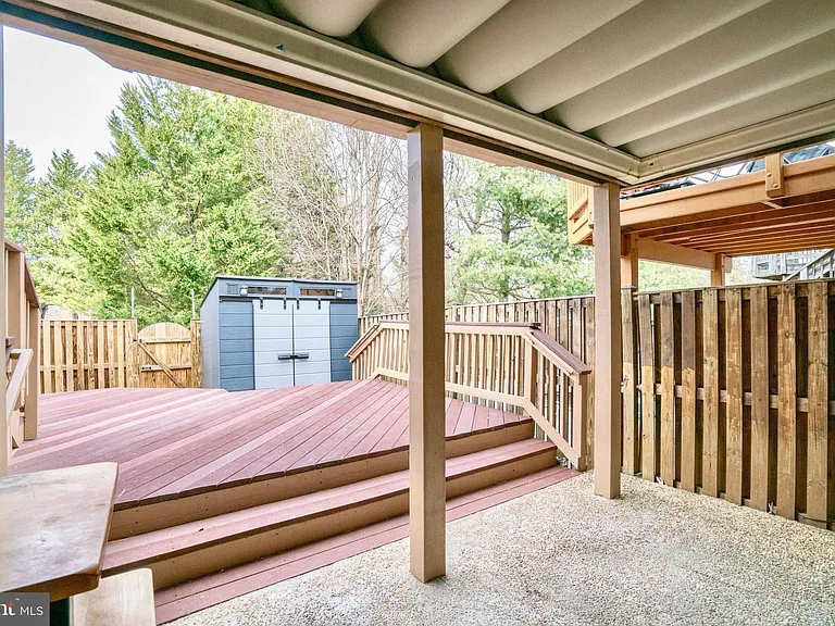 7372 Ardglass Dr — Photo 39