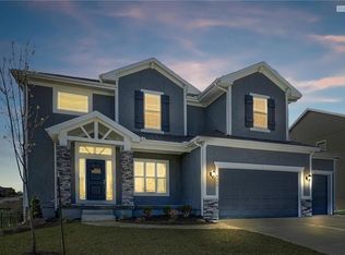 4260 SW Stoney Brook Dr, Lees Summit, MO 64082