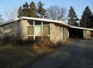 442 9th Pl, Kenosha, WI 53140