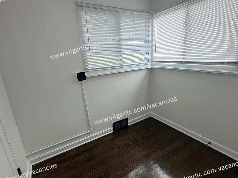 600 W 46th Ave — Photo 35