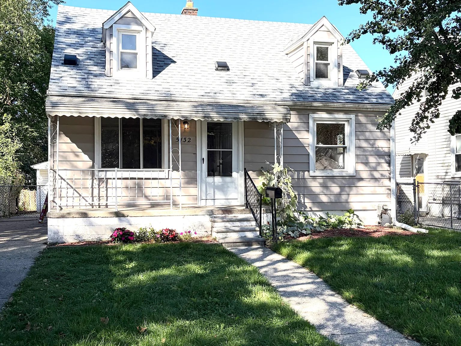 3 bed, 1092 sqft, $1,550 — Photo 1