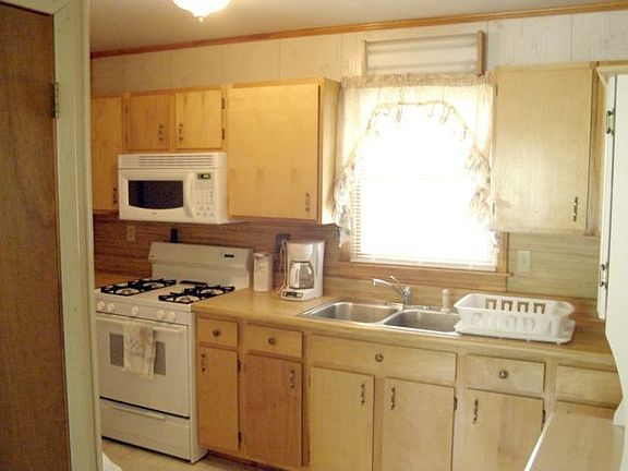 4th image of 725 Harless St