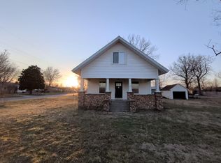 119 1st St, Goodman, MO 64843