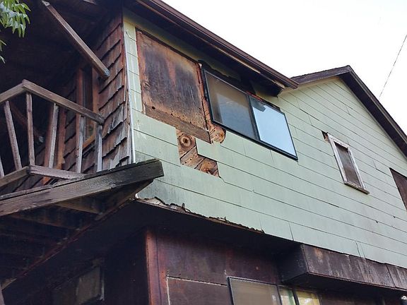 2nd image of 298 El Dorado St