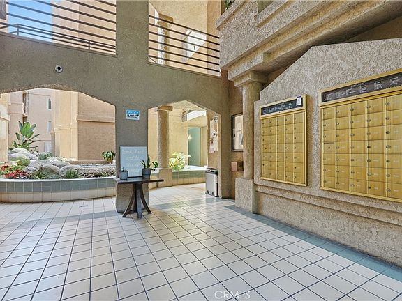3rd image of 640 W 4th St