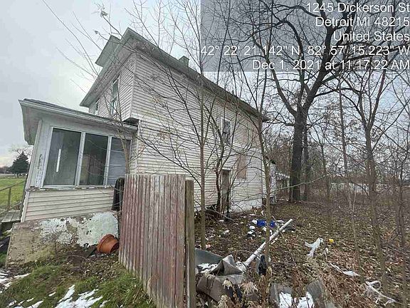 1245 Dickerson