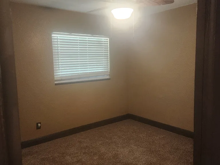 826 Wood Dr — Photo 9