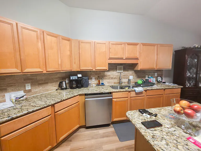 7399 Broadmoor St — Photo 19